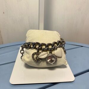 Guess silver tone bracelet working clock watch keychain